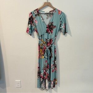 Hello MIZ Floral Print Stretch V-Neck Short Sleeve Tie Waist High Low Sundress M